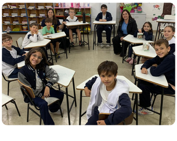 Equipe Farol Mirim Formada por alunos do EFAI, a professora do 1º ano e a Coordenadora Luciana.