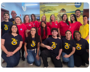 Equipe de secretaria, apoio pedagógico, limpeza, cantina e portaria