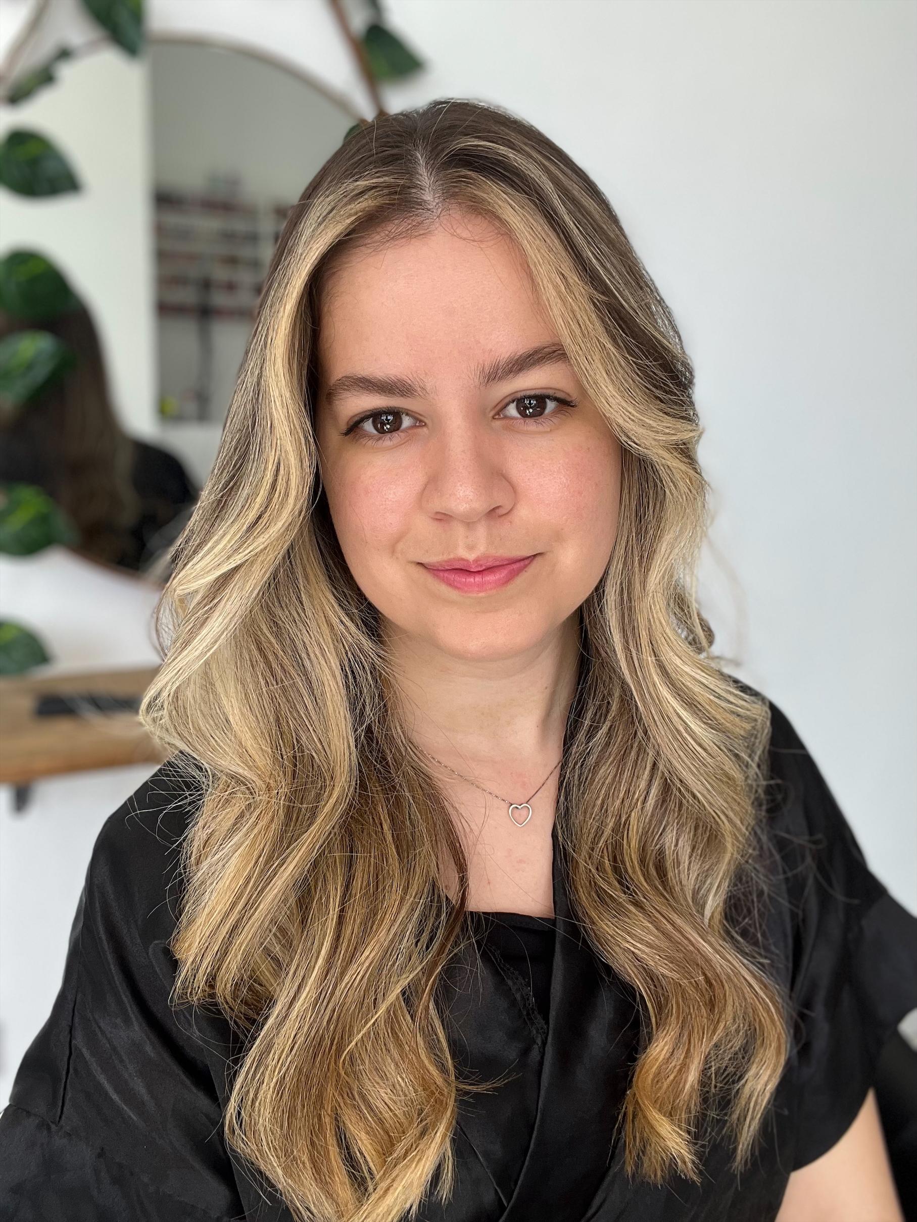 Profª Isadora Ferreira