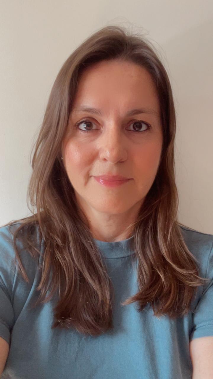 Profª Luciana Laranjeira